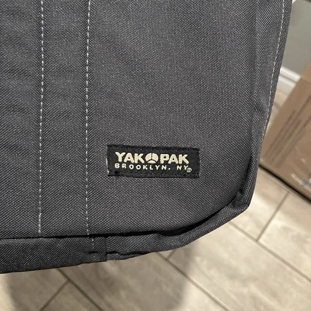 RARE Yak Pak Vexed Generation Design Y2K Vintage Crossbody Bag Sling Brooklyn NY